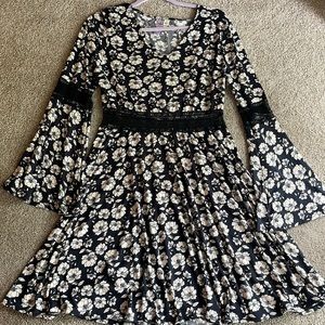Francesca’s Floral Lace Bell Sleeve Dress